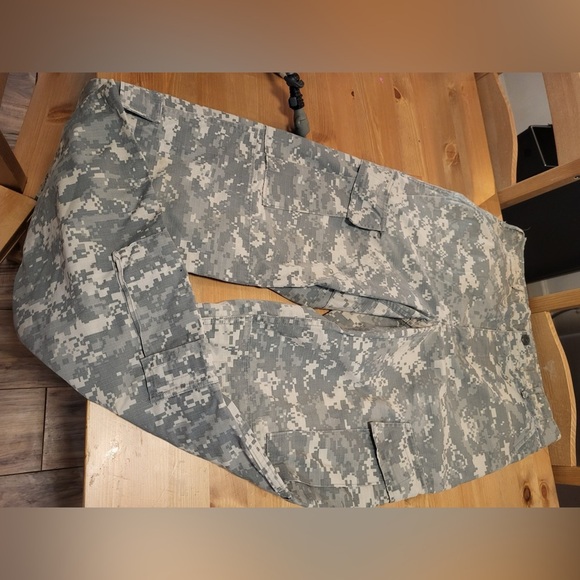 Army set size medium hat, Top, pants, drink backpack - Picture 2 of 9